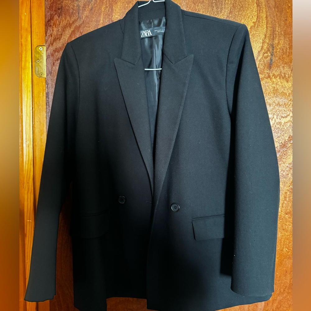 Classic black blazer - medium